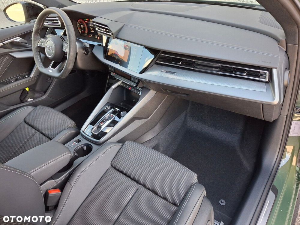 Audi A3 Sportback - 16