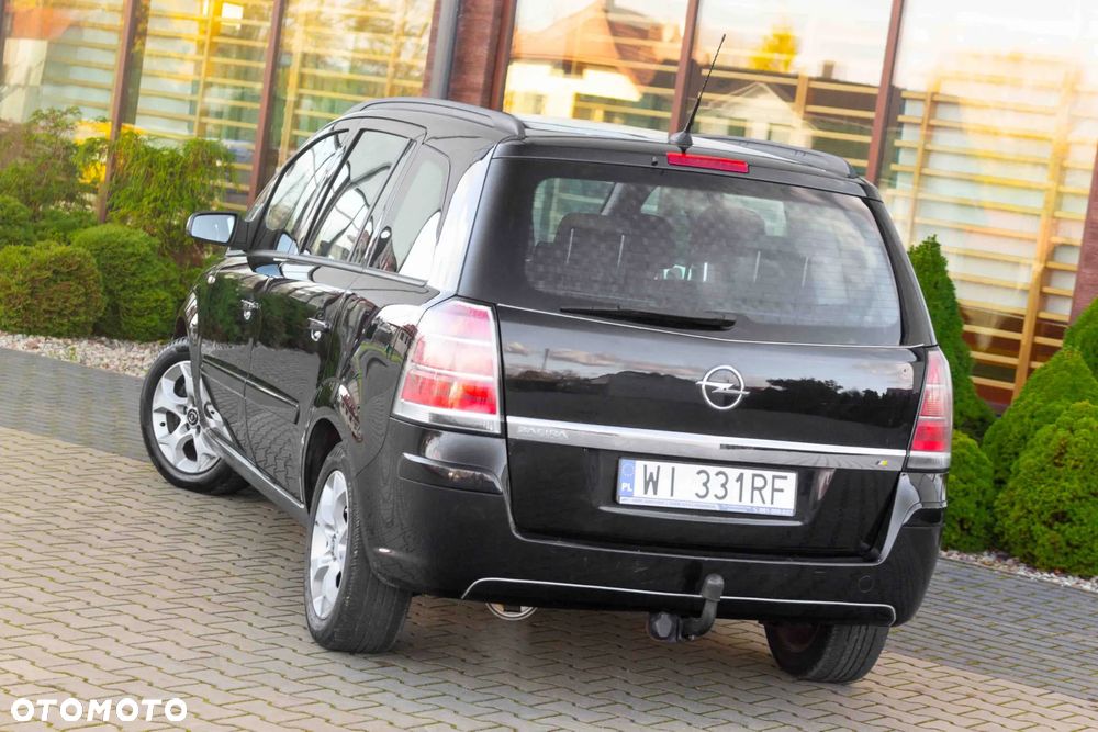 Opel Zafira 1.6 Sport - 10