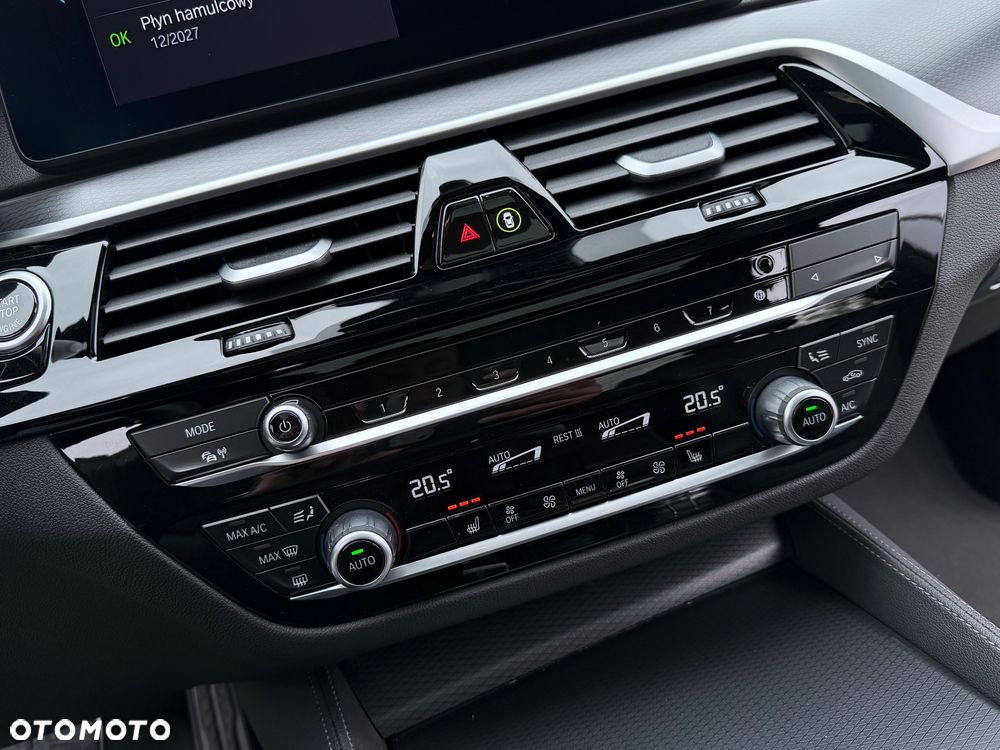 BMW Seria 5 530e M Sport sport - 29
