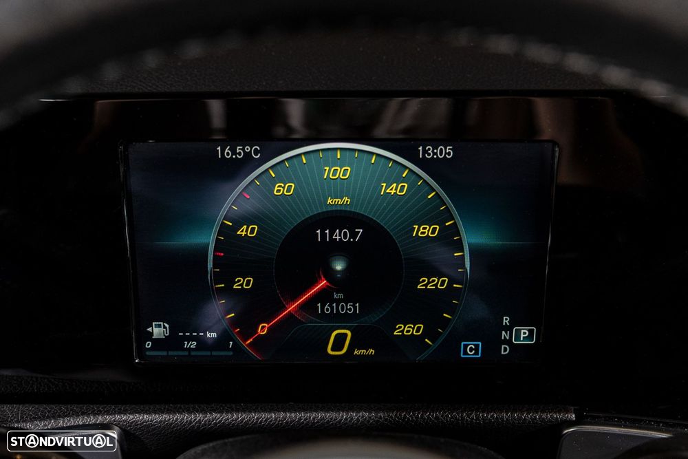 Mercedes-Benz GLB 220 d 4Matic Progressive - 14