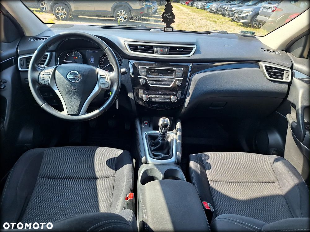 Nissan Qashqai 1.6 DCi 4x4 Tekna - 11