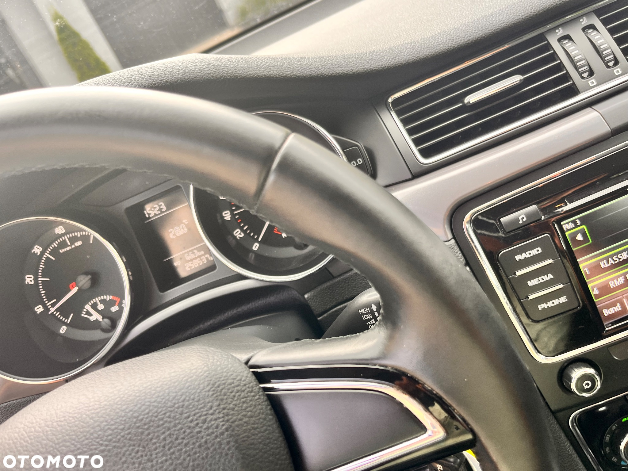 Skoda Superb 1.4 TSI Elegance - 24