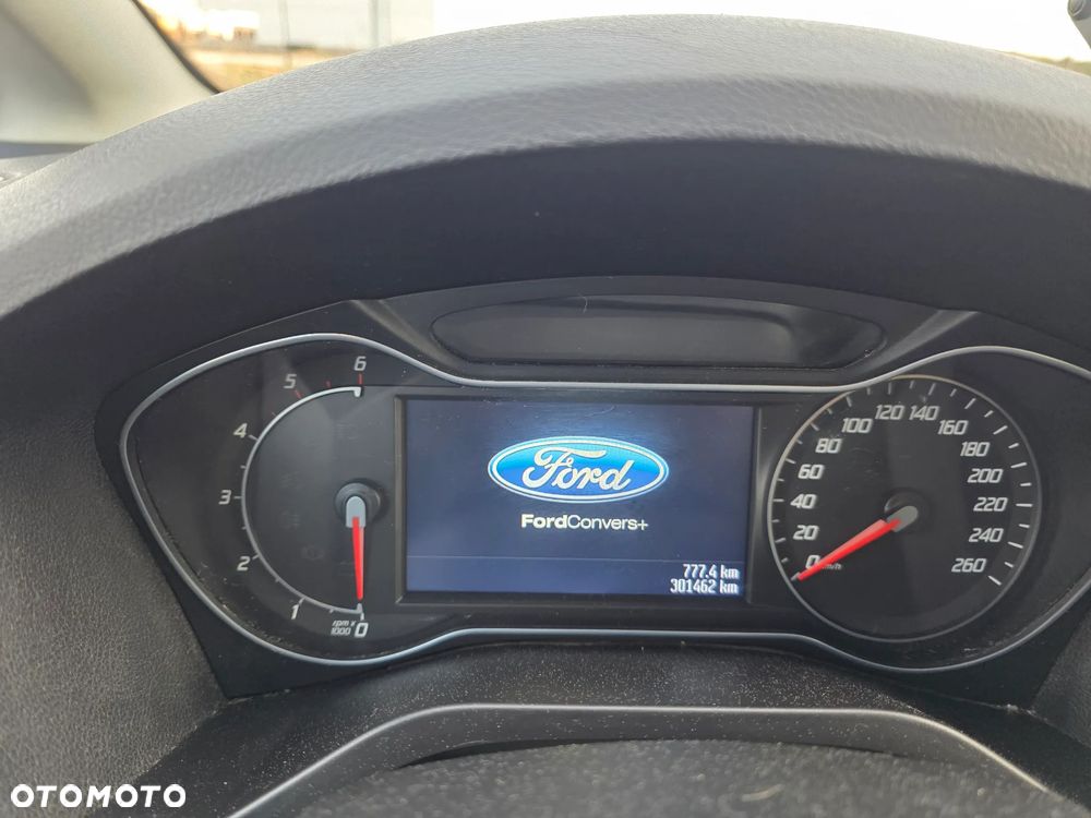 Ford S-Max - 16