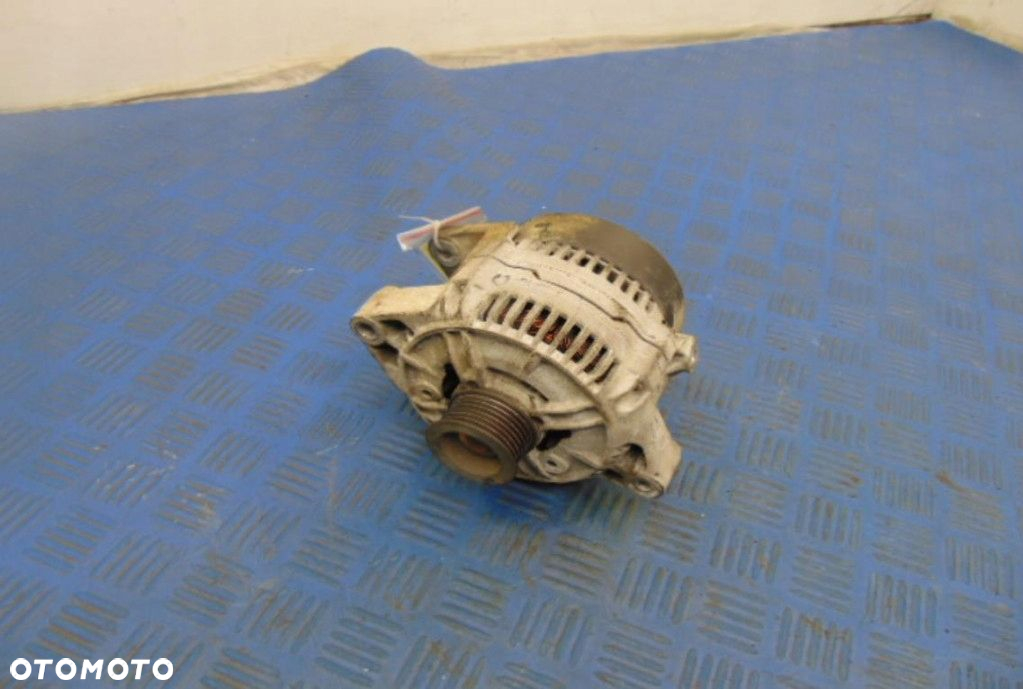 OPEL VECTRA B 2.0 16V ALTERNATOR - 2