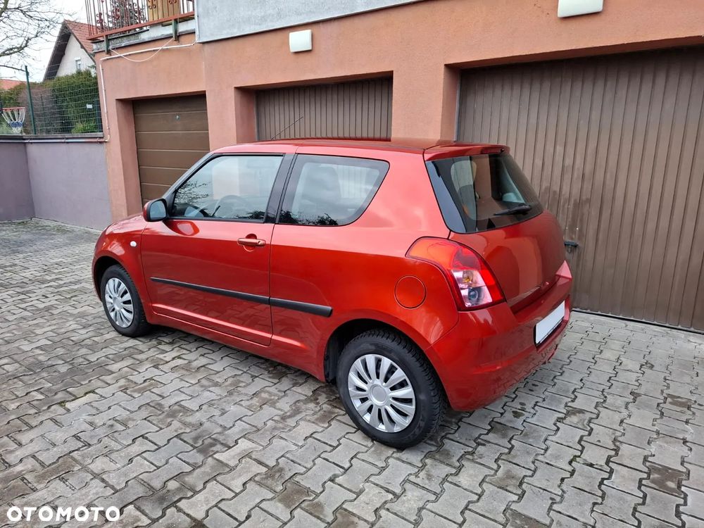 Suzuki Swift 1.3 Comfort - 2