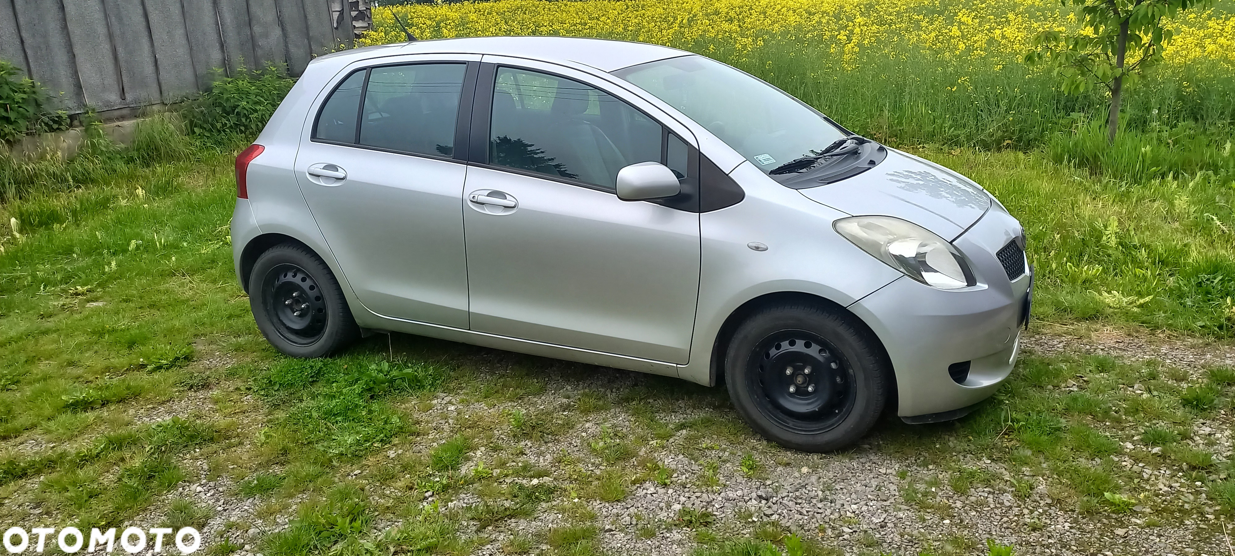 Toyota Yaris - 2