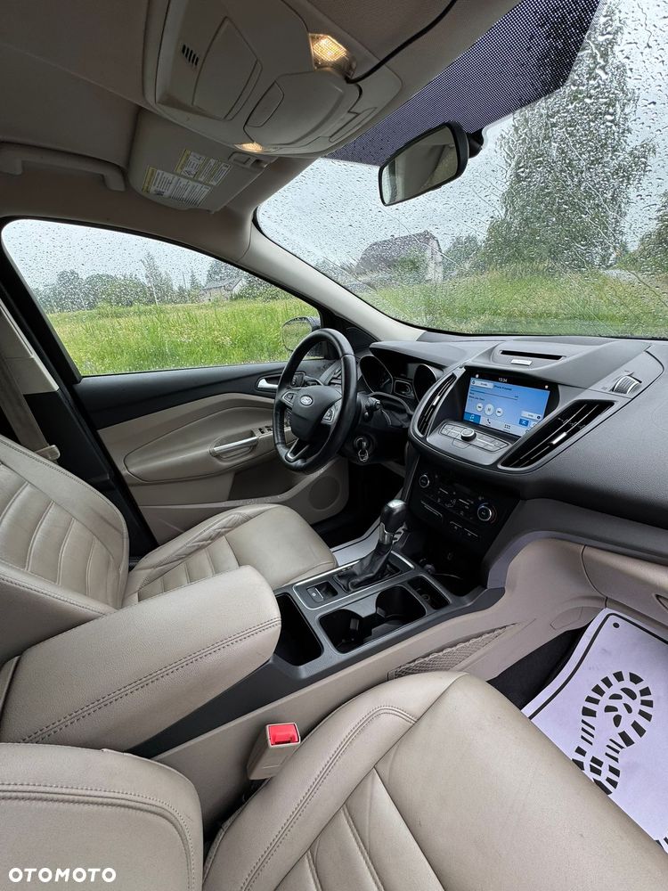 Ford Escape 2.0 EcoBoost AWD Titanium - 32