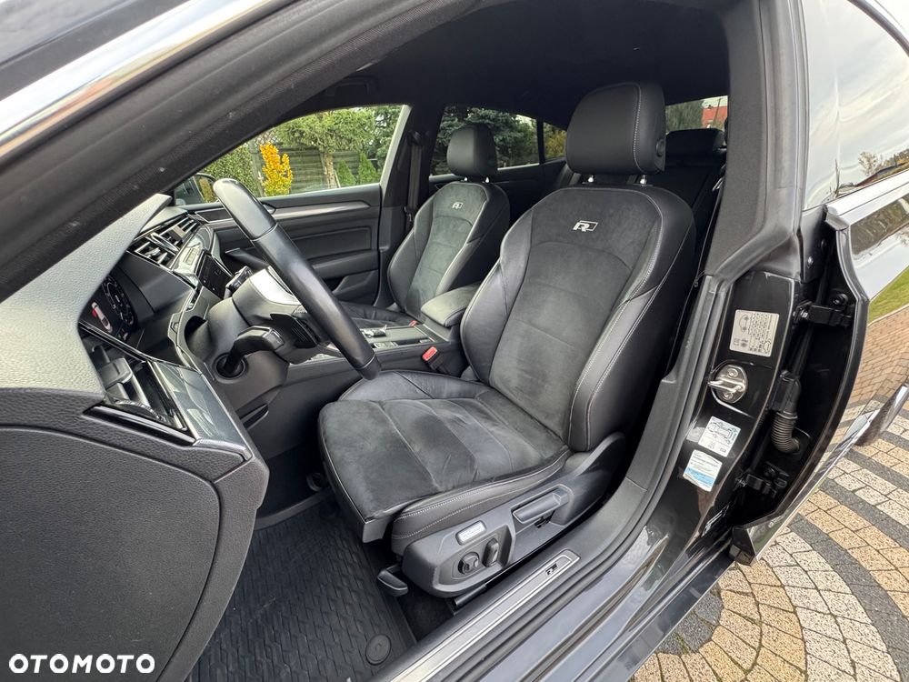 Volkswagen Arteon 2.0 TDI SCR R-Line Edition DSG - 32