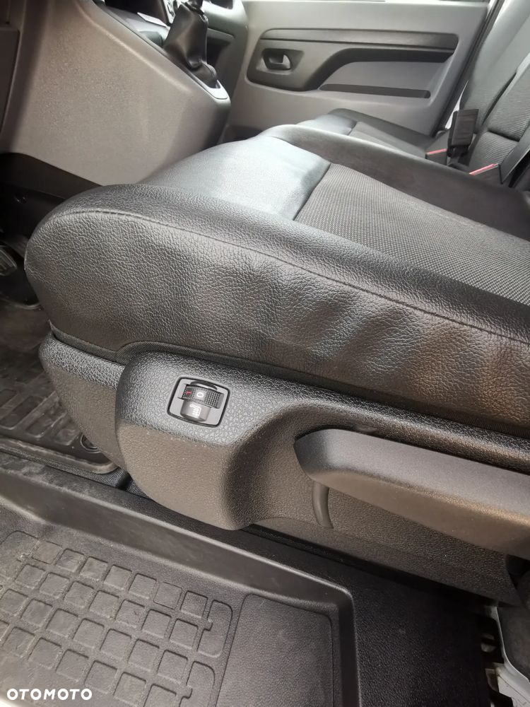 Peugeot Expert L2H1 FlexCab Grip - 24