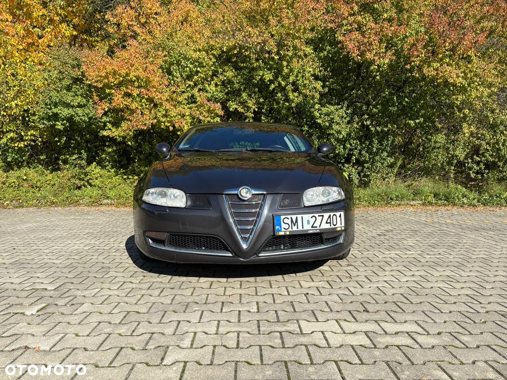Alfa Romeo GT 1.9JTD 16V Distinctive - 8