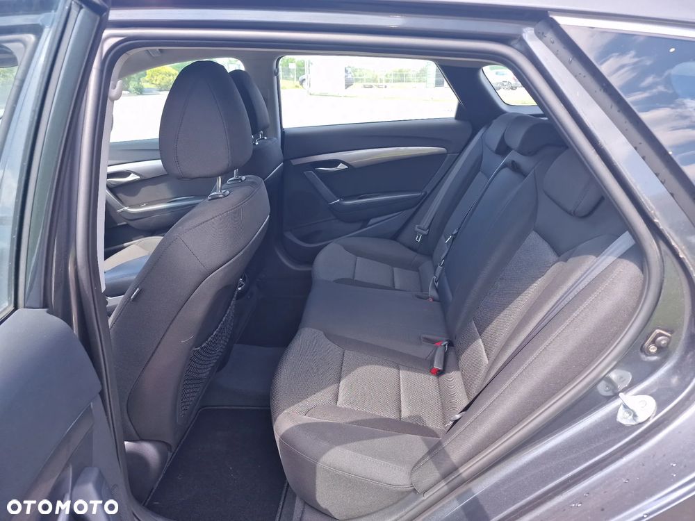 Hyundai i40 Kombi 1.6 Trend - 26