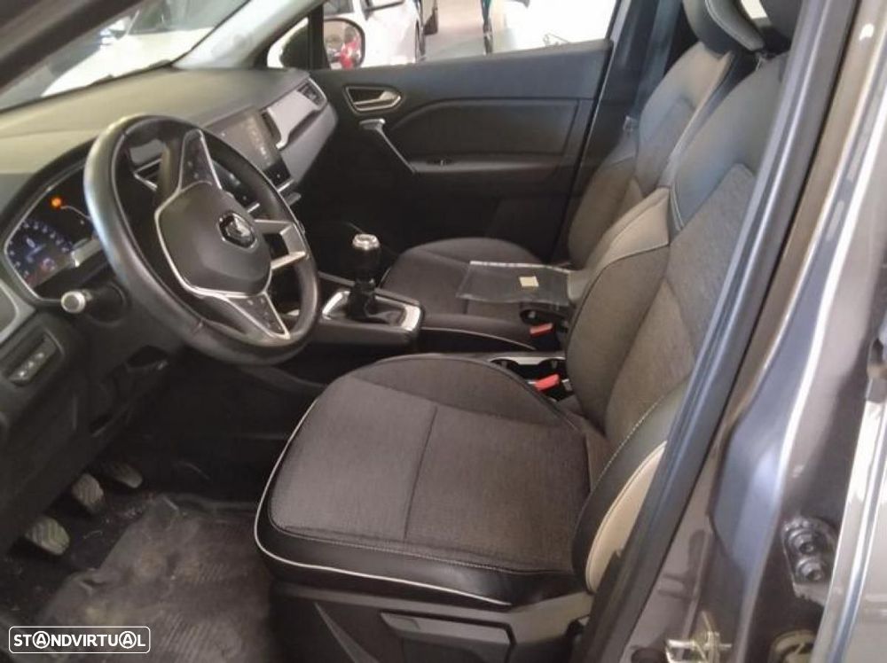 Renault Captur - 3