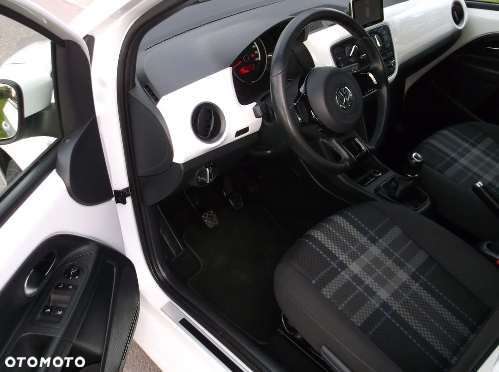Volkswagen up! club - 7
