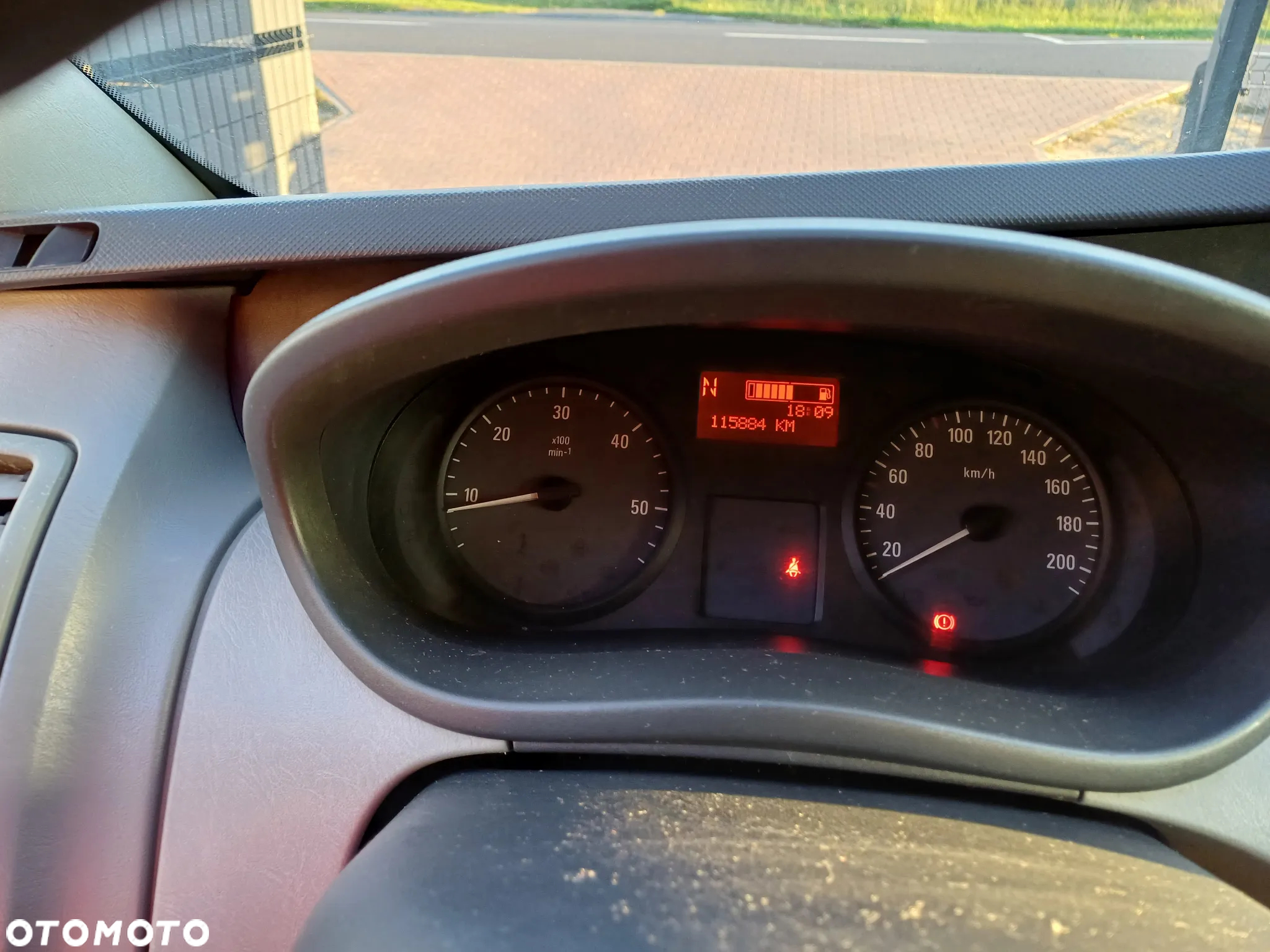 Opel VIVARO - 13