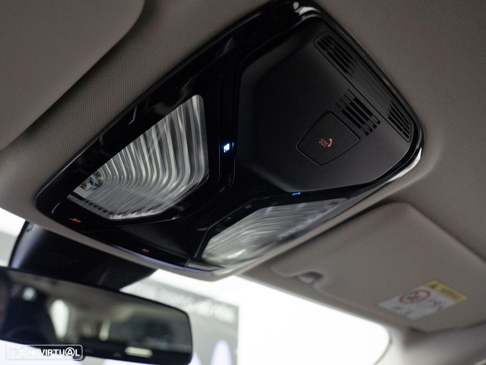 BMW 330 e Line Luxury Auto - 37