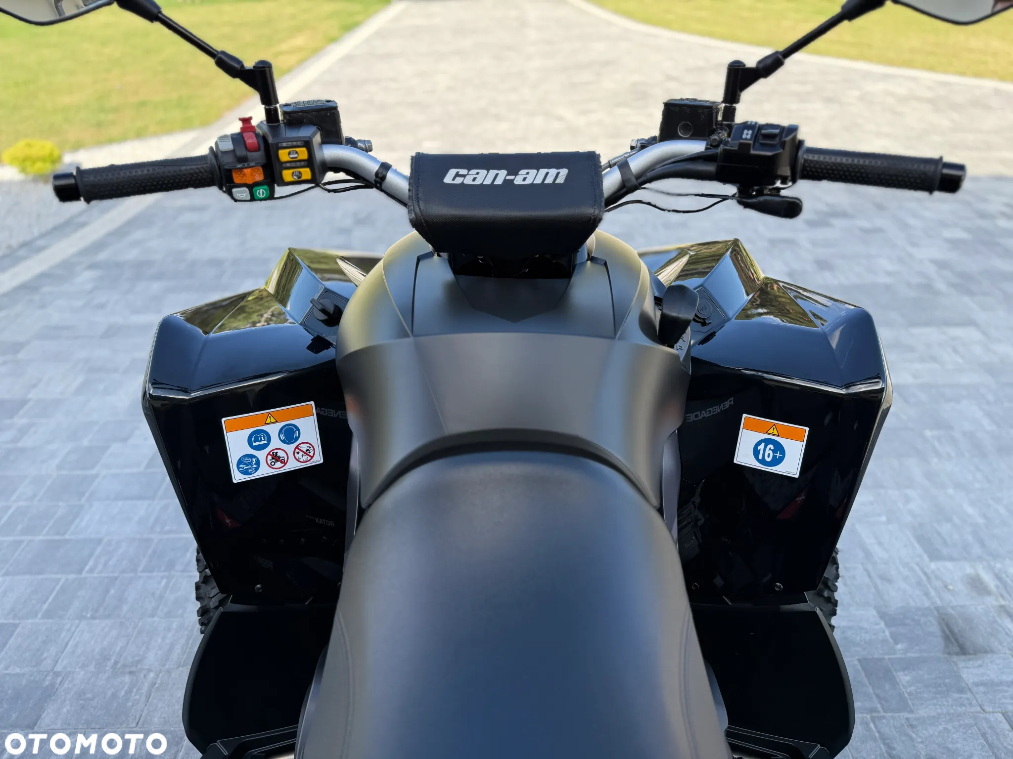 Can-Am Renegade - 26