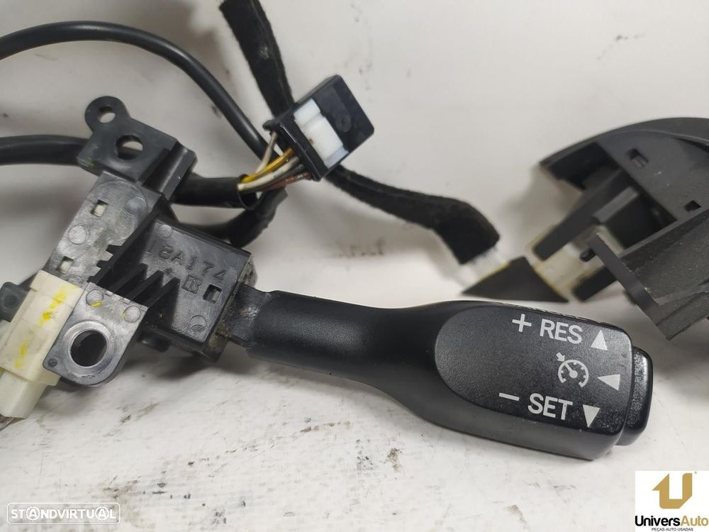 COMANDO VOLANTE TOYOTA COROLLA VERSO 2006 - - 3