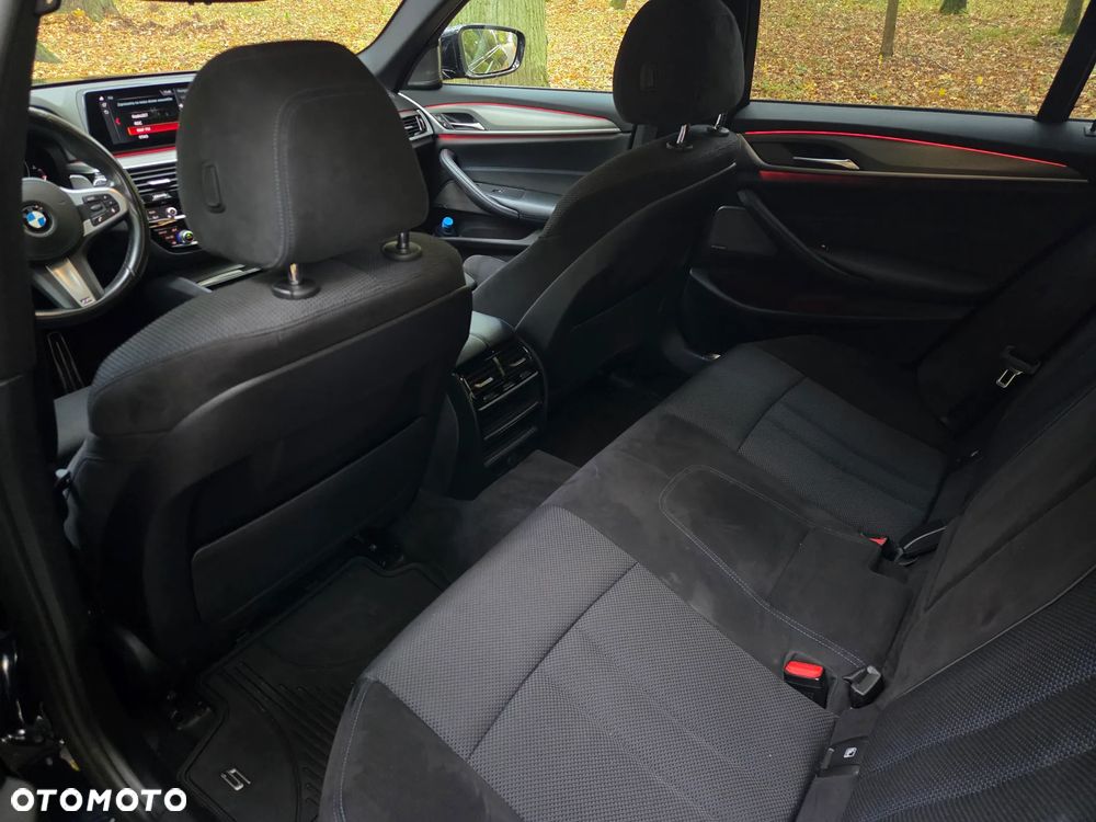 BMW Seria 5 520d M Sport sport - 24