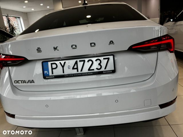 Skoda Octavia 2.0 TDI Ambition DSG - 5