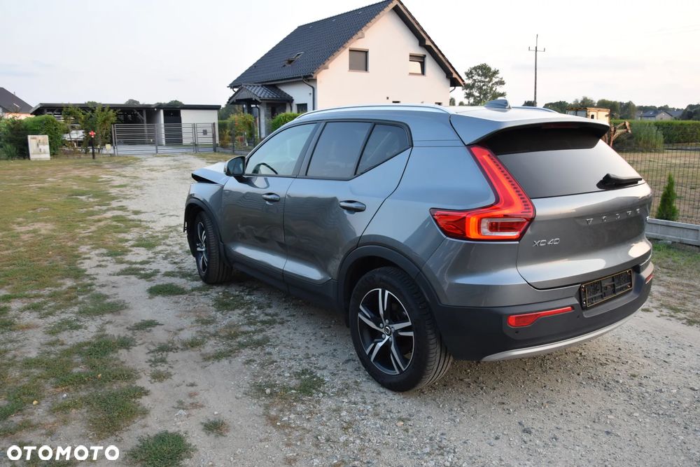 Volvo XC 40 T4 Geartronic Momentum - 6