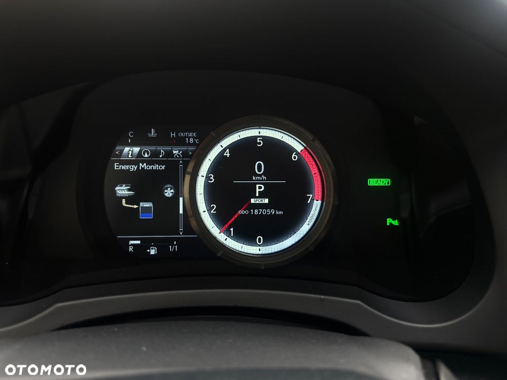 Lexus IS 300h Prestige - 7