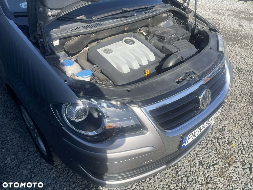 Volkswagen Touran 1.9 TDI DPF Highline - 13