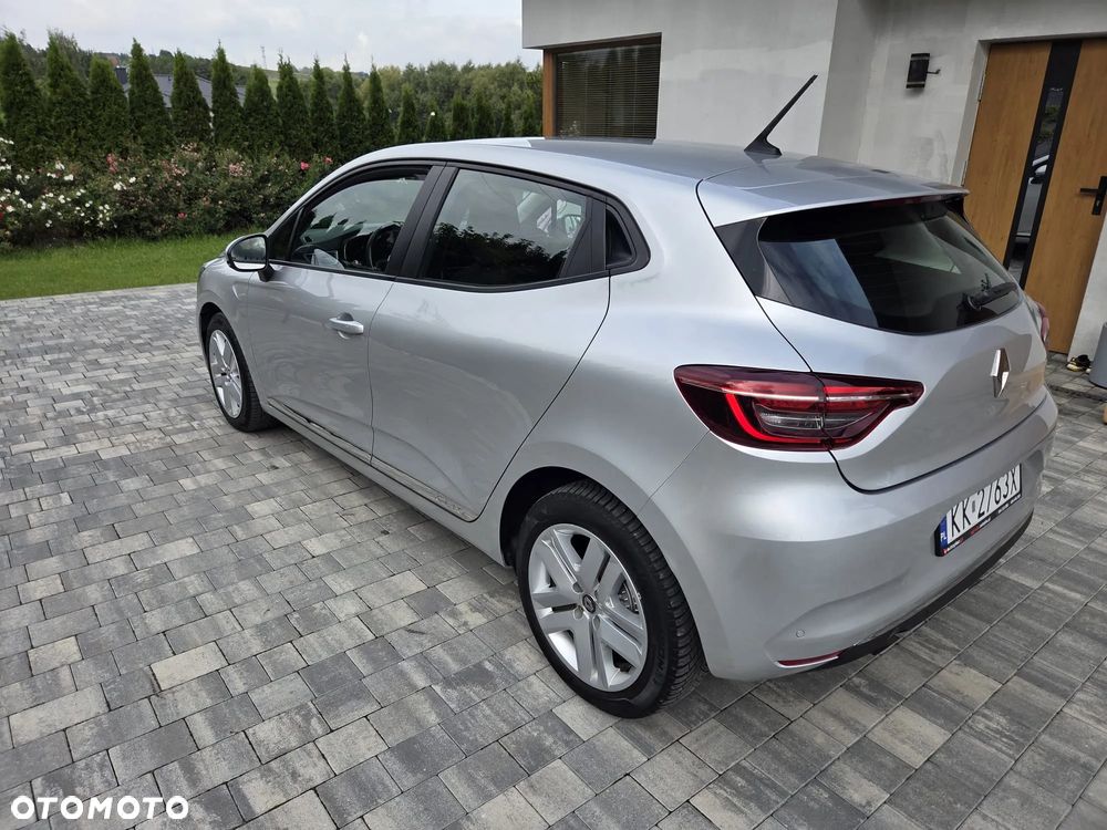 Renault Clio - 19