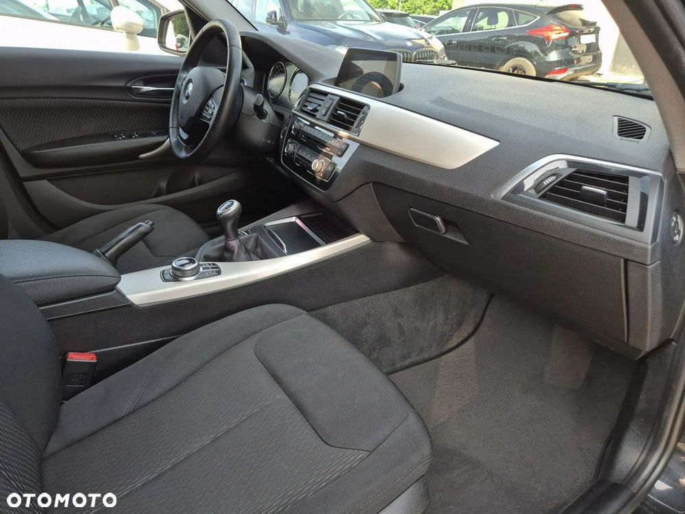 BMW Seria 1 - 27
