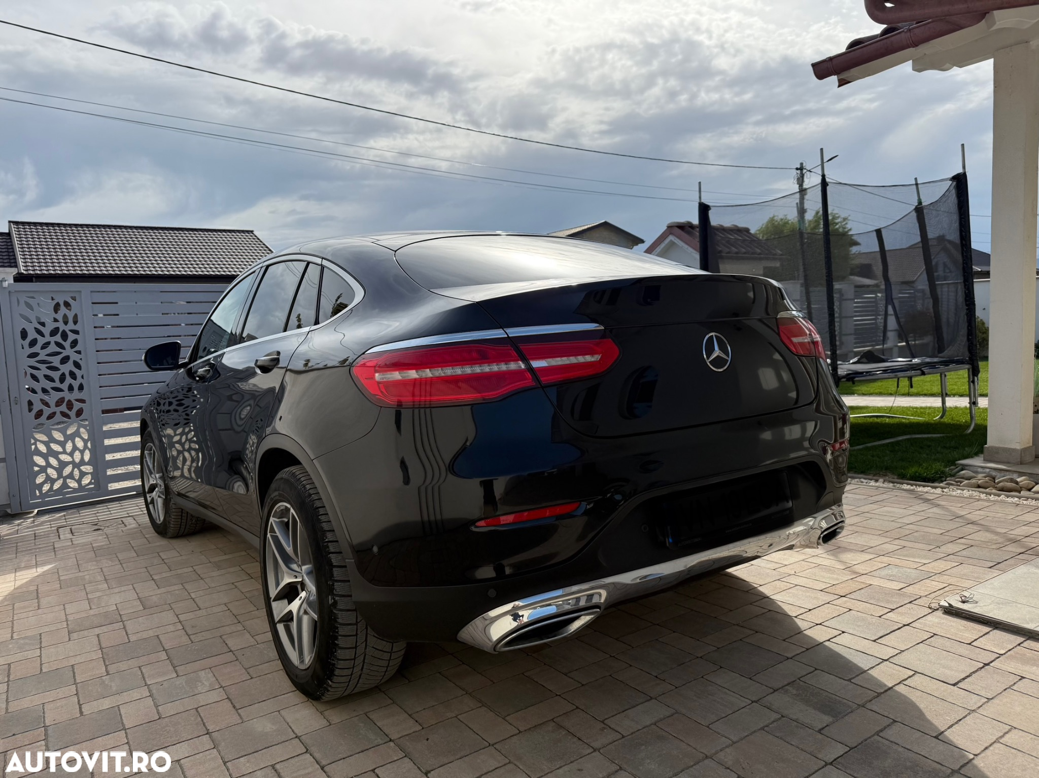 Mercedes-Benz GLC Coupe 220 d 4Matic 9G-TRONIC - 4