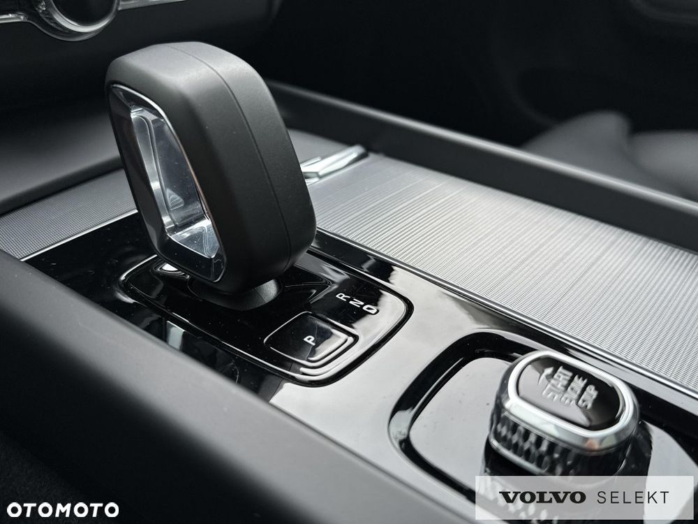 Volvo XC 60 - 24