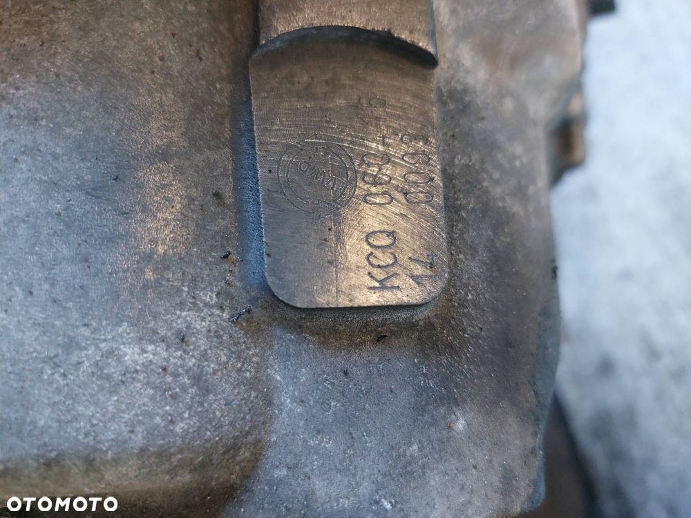 SKRZYNIA BIEGÓW VOLKSWAGEN TRANSPORTER T5 KCQ 2.5 TDI 6 BIEGÓW - 6
