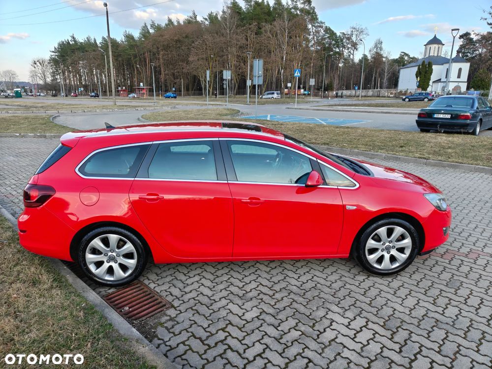 Opel Astra 1.6 T Cosmo - 13