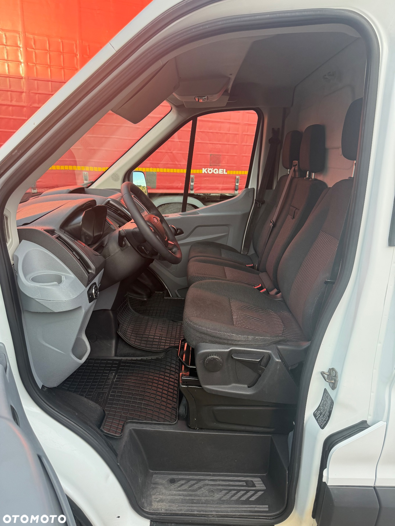 Ford TRANSIT L3h2 stan bdb KLIMA HAK nie wymaga wkładu - 13