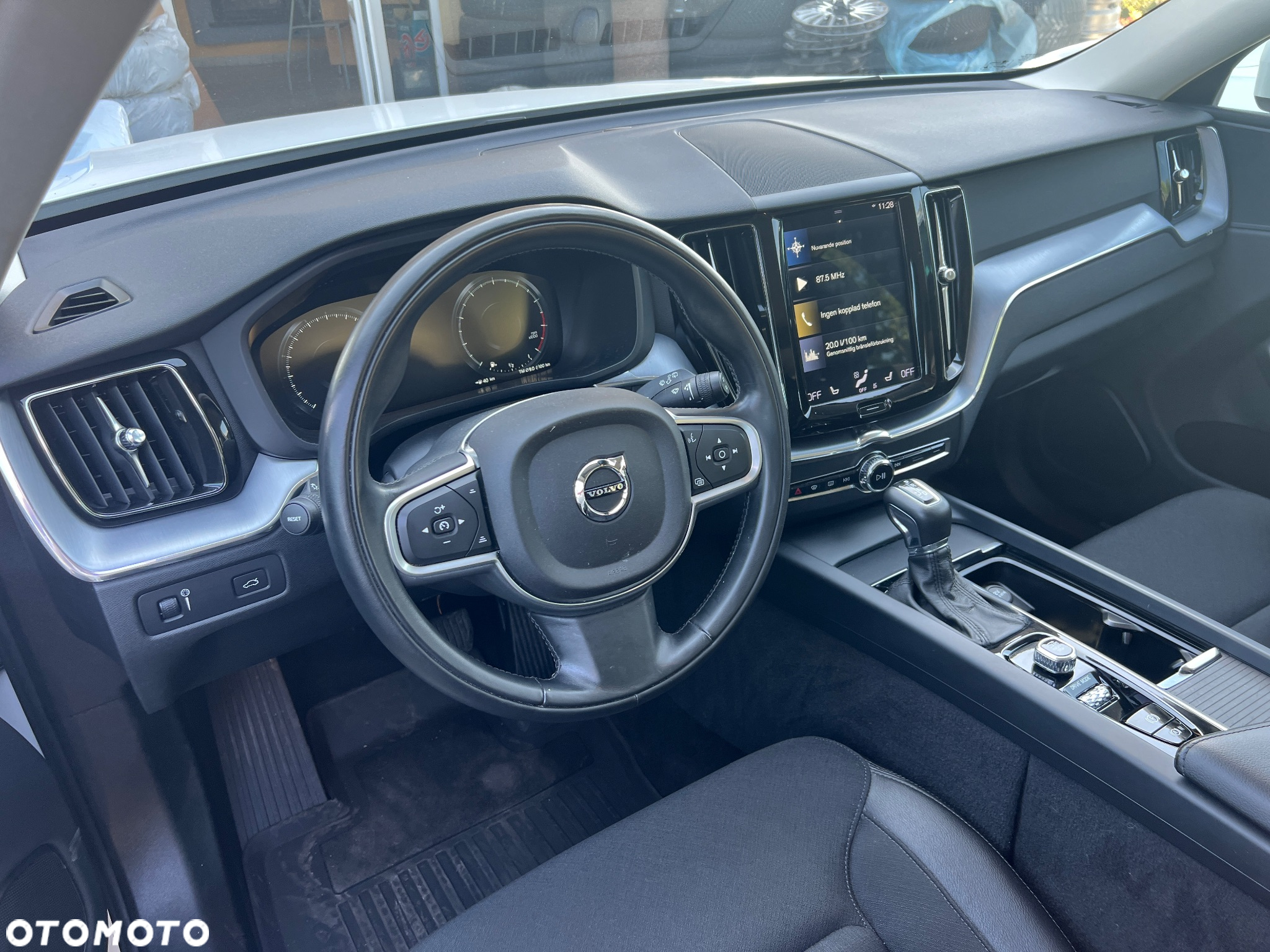Volvo XC 60 T5 AWD Momentum - 26
