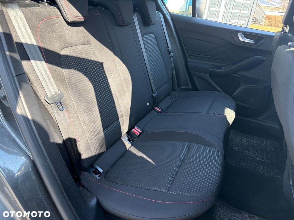 Ford Focus 2.0 TDCi SYNC Edition ASS - 19