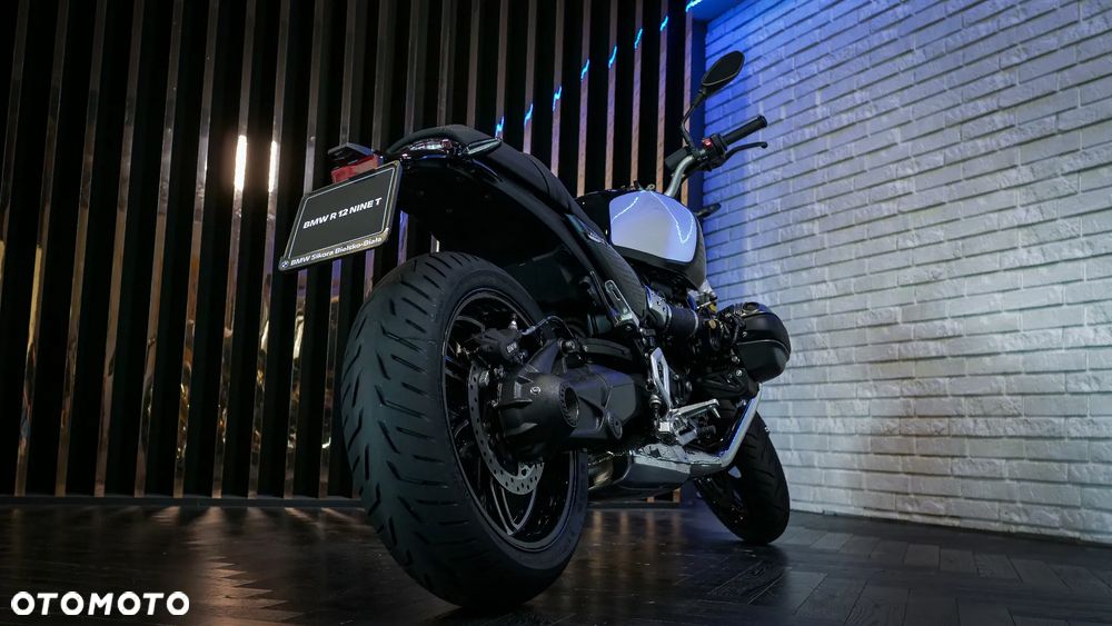 BMW R - 6