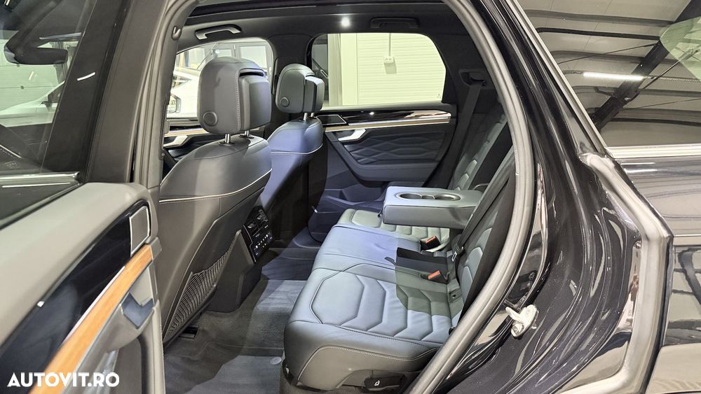 Volkswagen Touareg 3.0 V6 e-Hybrid 4Motion Aut. Atmosphere - 23