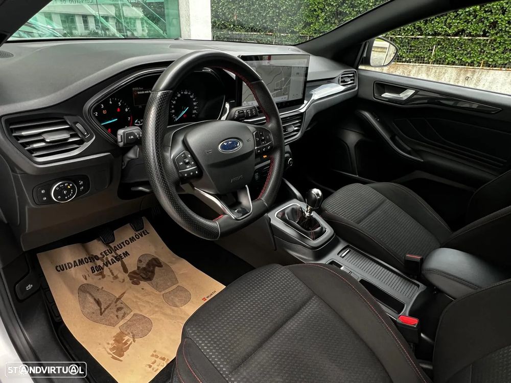 Ford Focus 1.0 EcoBoost MHEV ST-Line - 45