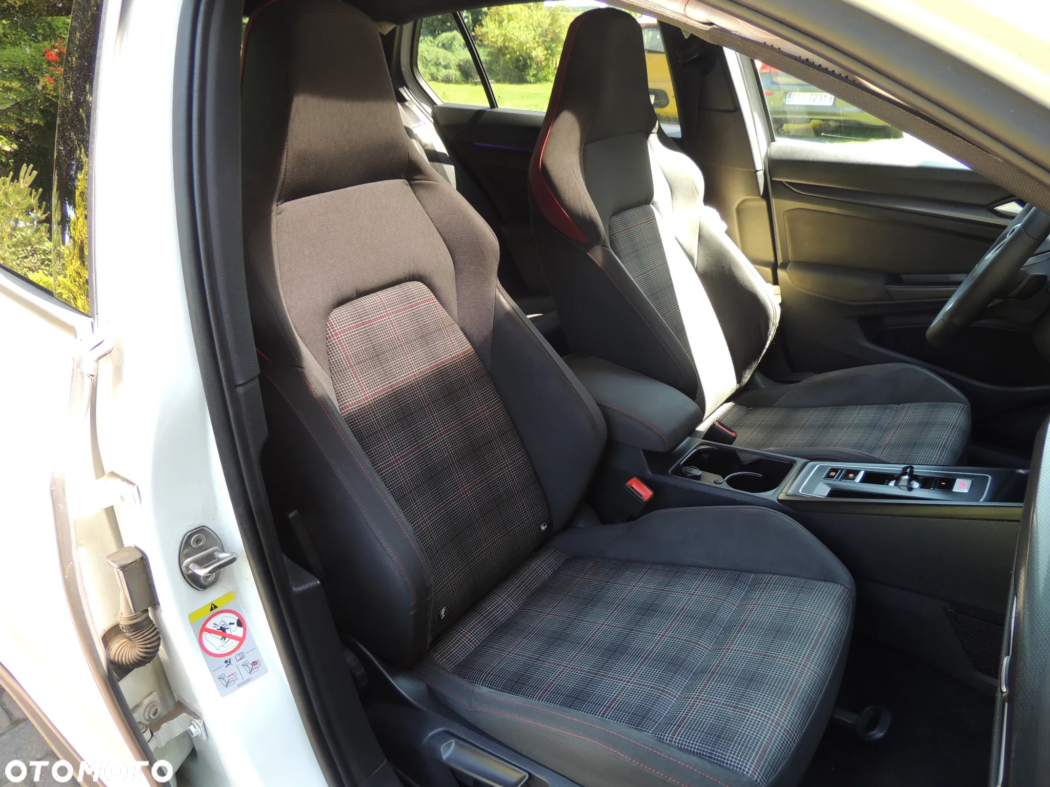 Volkswagen Golf VIII 2.0 TSI GTI DSG - 29
