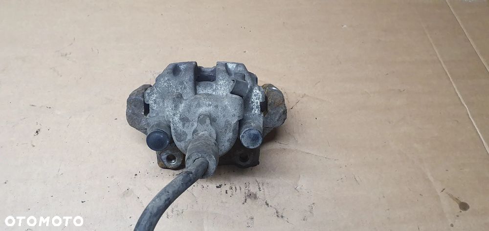 Zacisk hamulcowy prawy tył tylny BMW I E81 E87 - 3