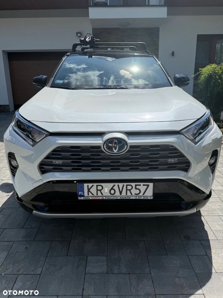 Toyota RAV4 - 1