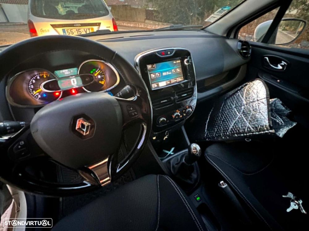 Renault Clio Sport Tourer 1.5 dCi Confort - 6