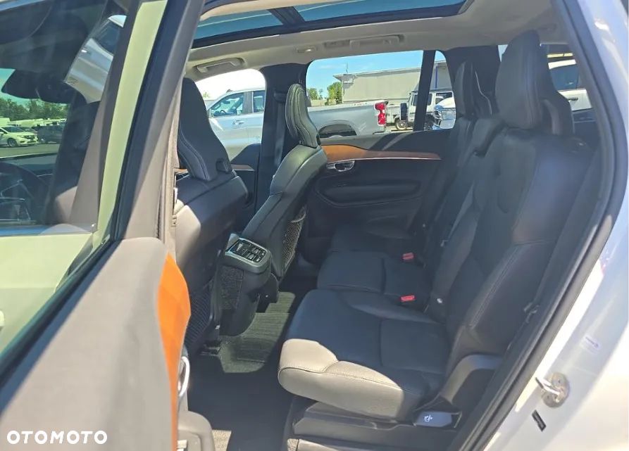 Volvo XC 90 - 11