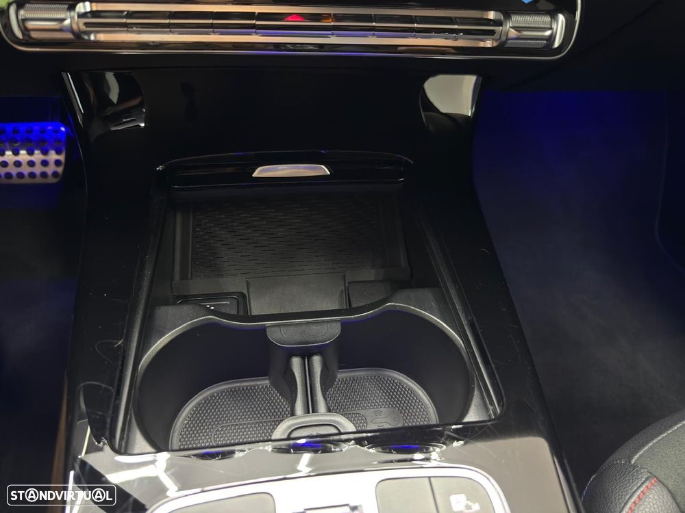 Mercedes-Benz A 200 AMG Line Aut. - 41