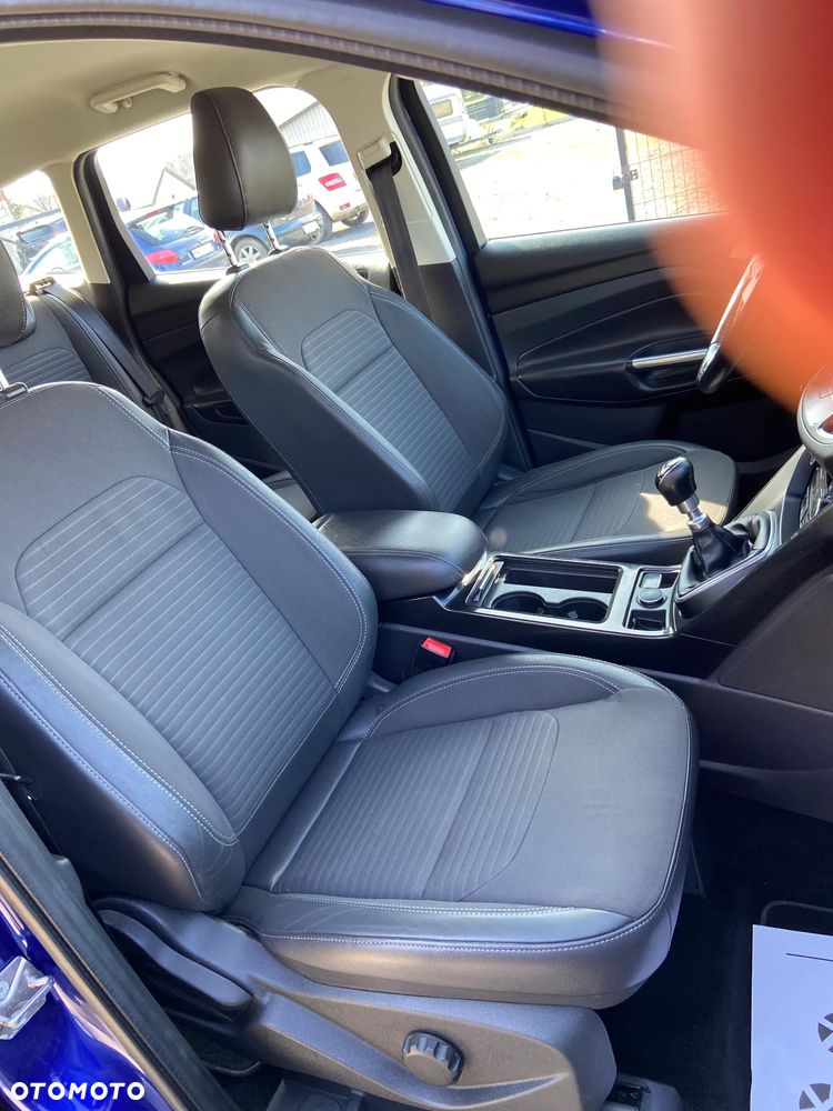 Ford Kuga 2.0 TDCi 4x4 Titanium - 23