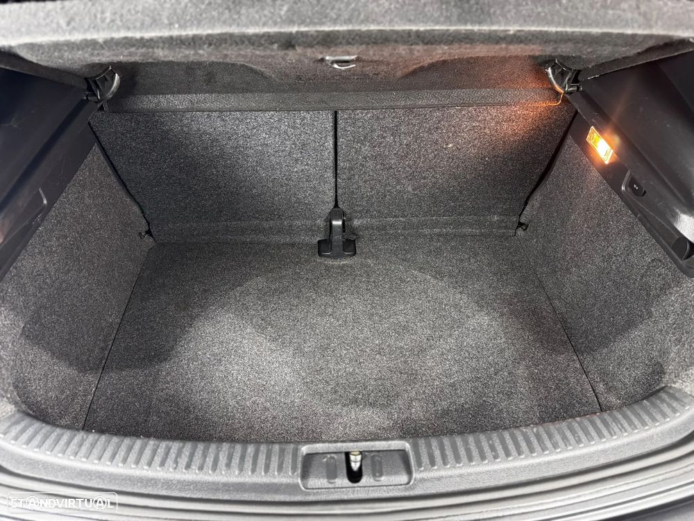 VW Scirocco 2.0 TDI R-Line - 21