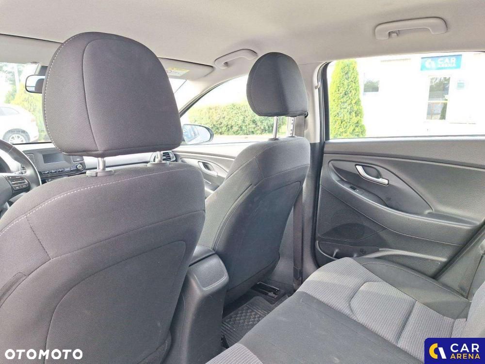 Hyundai i30 1.5 DPI Classic + - 4