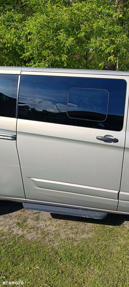 Ford Tourneo Custom - 15