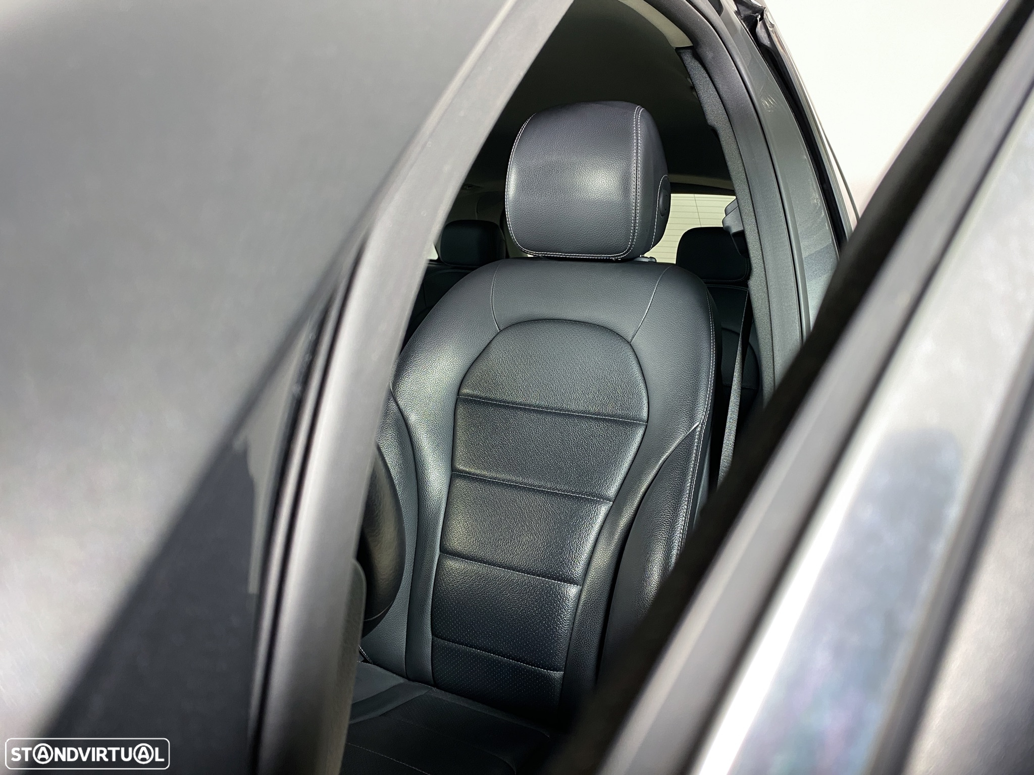 Mercedes-Benz GLC 300 - 20