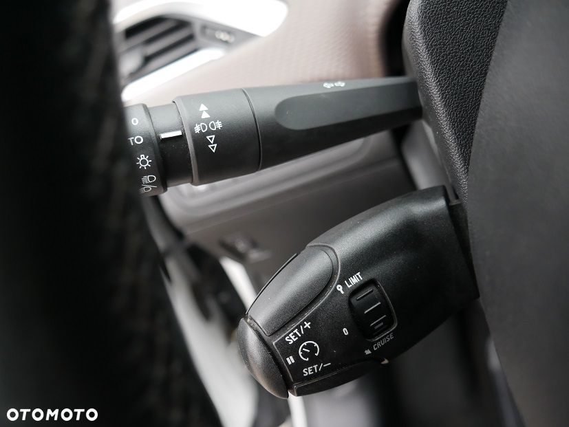 Peugeot 2008 120 VTI Allure - 26